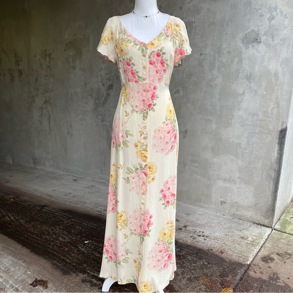 Betsey Johnson Dresses & Skirts - NWT Betsey Johnson Floral Maxi Dress